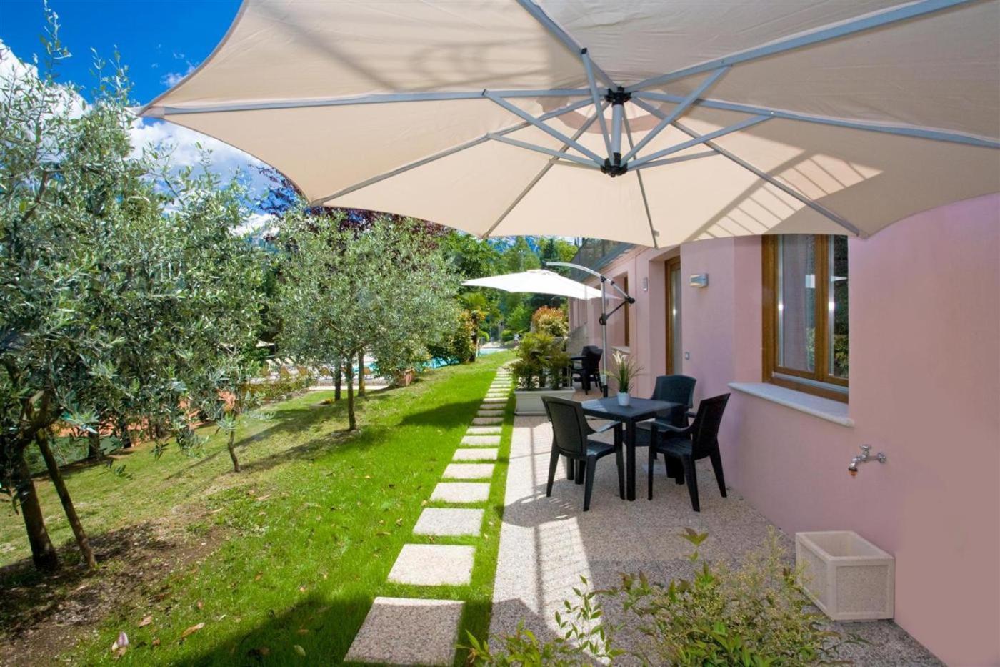Residence Delle Rose Tremosine Exterior foto